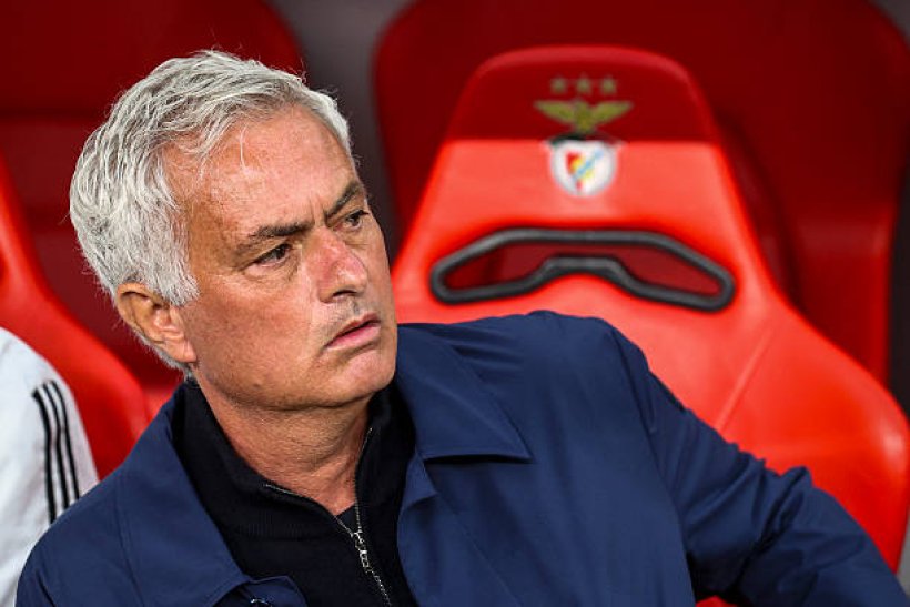 مورينيو يوضح حقيقة فيديو توليه تدريب ريال مدريد ودعمه لبيريز